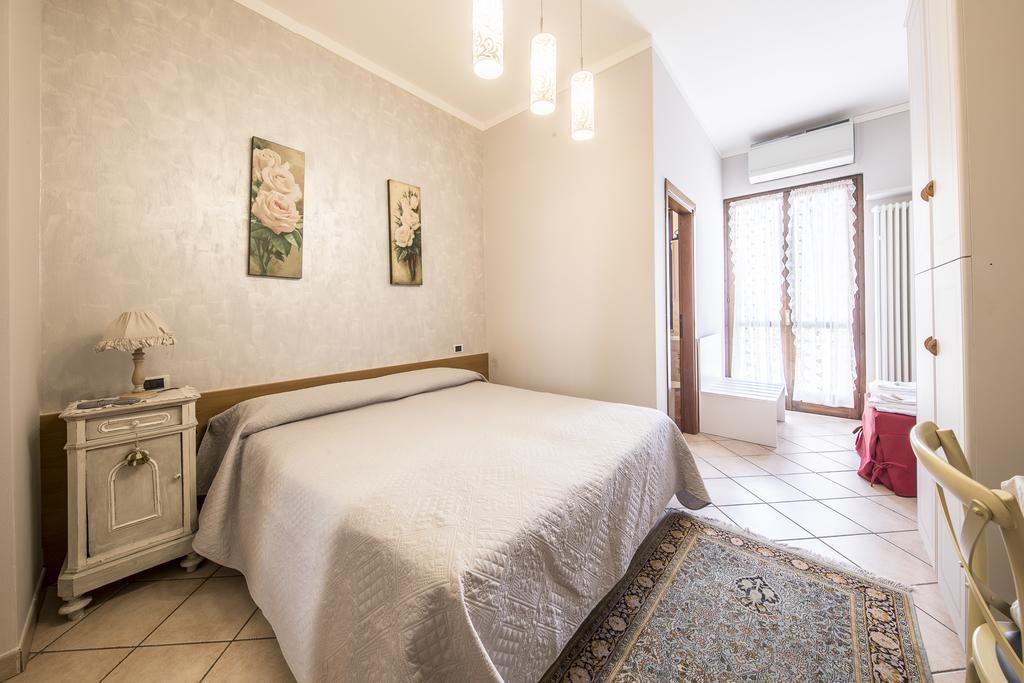 Trattoria Milani Ξενοδοχείο Lonato Εξωτερικό φωτογραφία