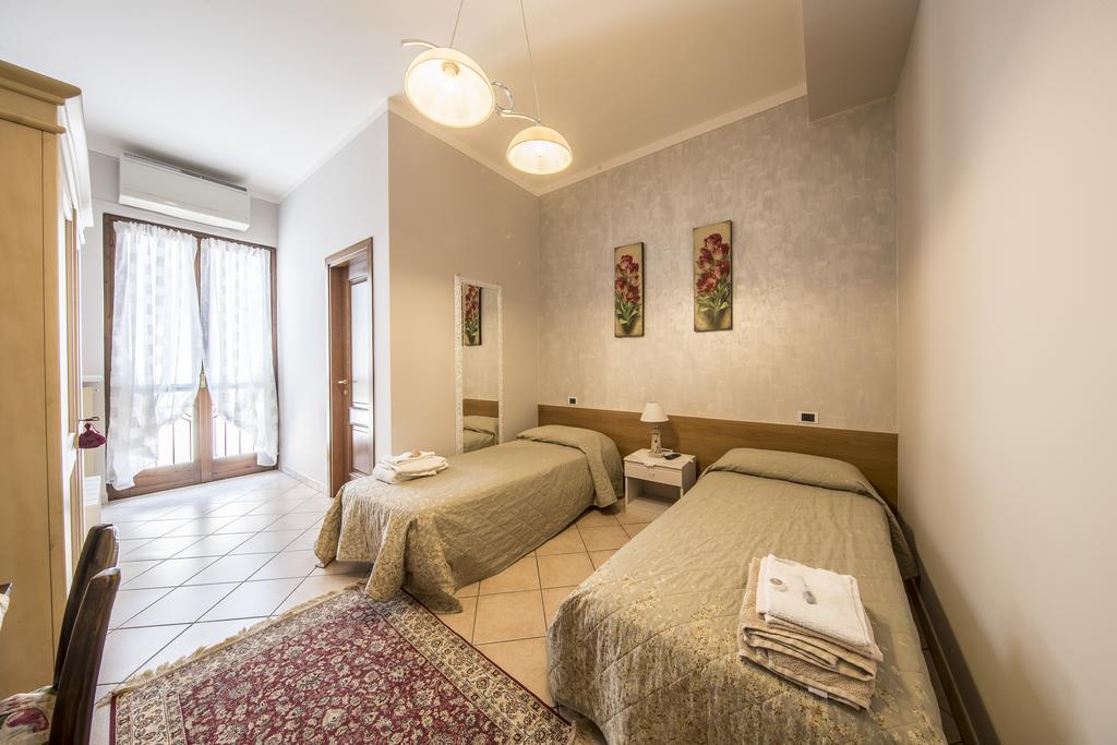 Trattoria Milani Ξενοδοχείο Lonato Εξωτερικό φωτογραφία